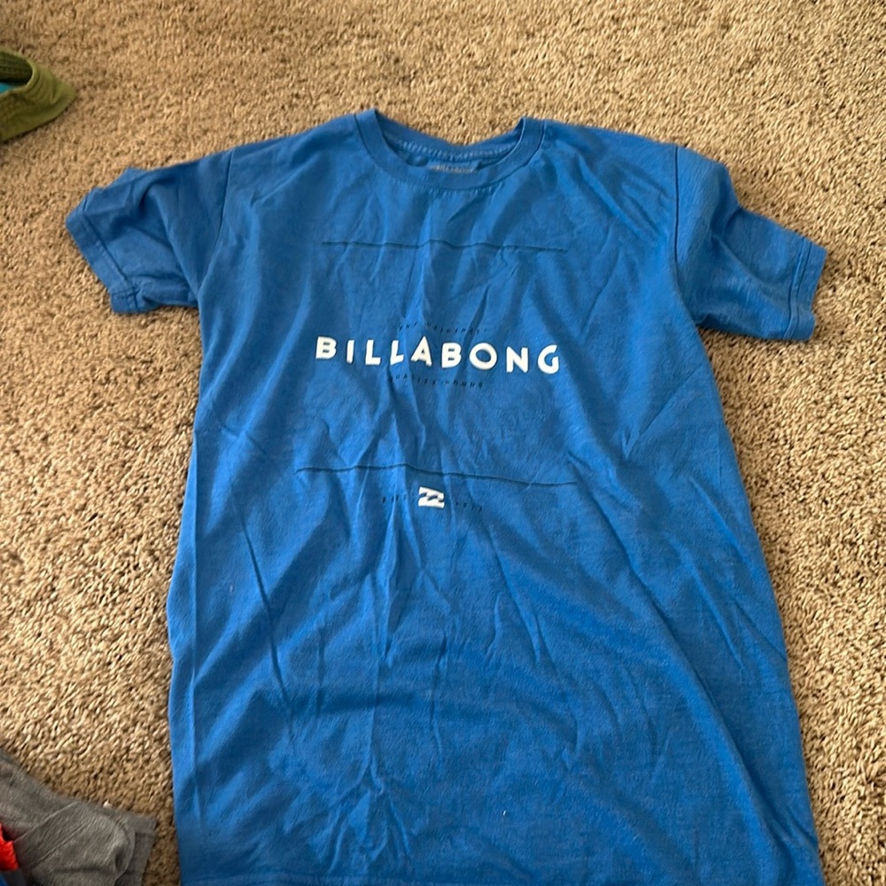 Billabong graphic tee